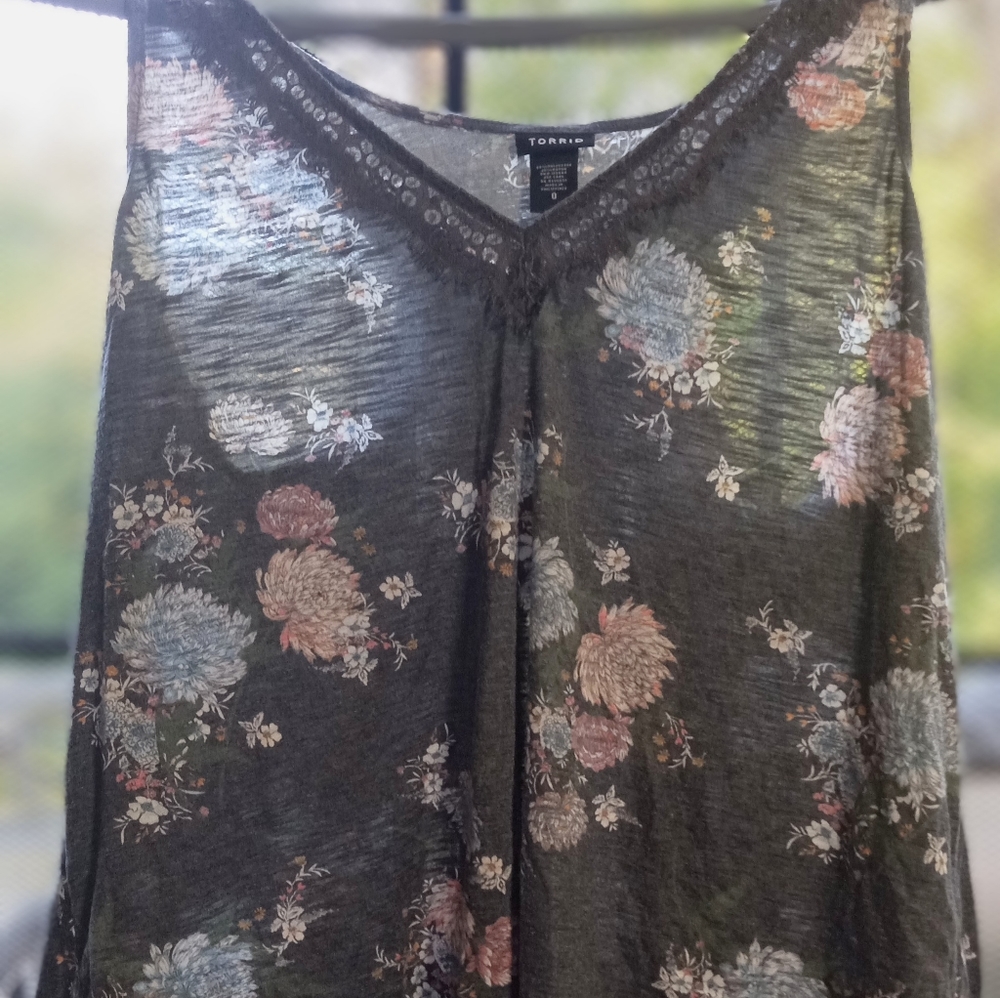 Torrid Split Back Tank Top